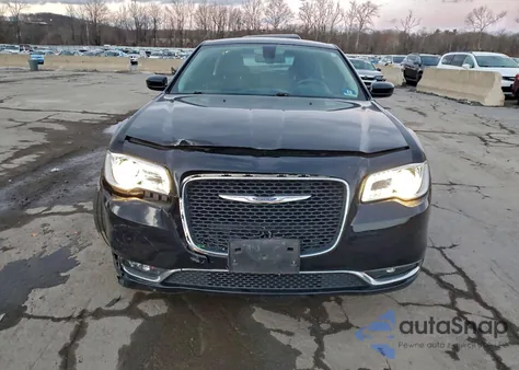 2018 Chrysler 300 Touring из США, поврежденный, VIN 2C3CCARG0JH218452